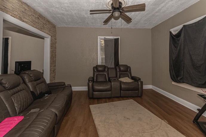 1309 Benton, ROCKFORD, Illinois 61107, 3 Bedrooms Bedrooms, ,1 BathroomBathrooms,House,For Sale,Benton,202604326