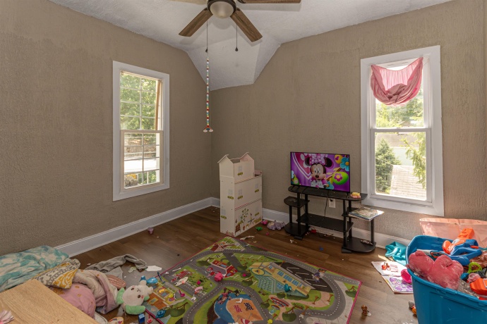 1309 Benton, ROCKFORD, Illinois 61107, 3 Bedrooms Bedrooms, ,1 BathroomBathrooms,House,For Sale,Benton,202604326