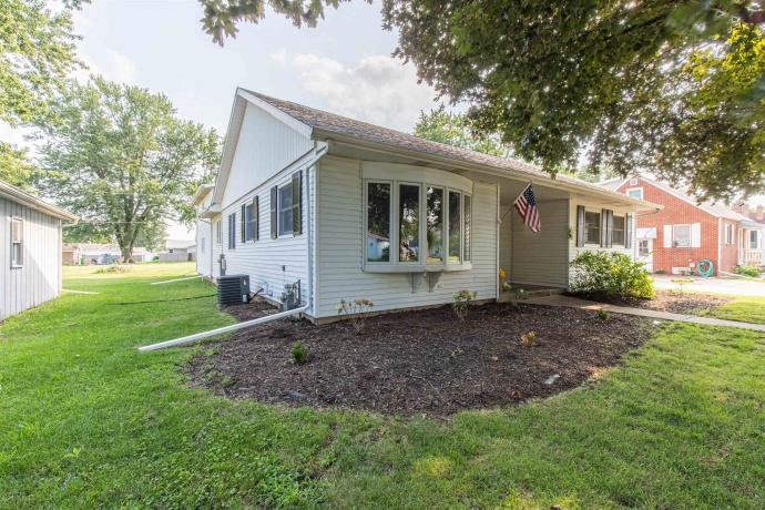 505 2nd, MENDOTA, Illinois 61342, 3 Bedrooms Bedrooms, ,1 BathroomBathrooms,House,For Sale,2nd,202604866