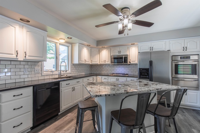 505 2nd, MENDOTA, Illinois 61342, 3 Bedrooms Bedrooms, ,1 BathroomBathrooms,House,For Sale,2nd,202604866