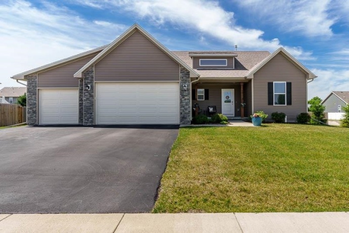 4617 Edenberry, ROCKTON, Illinois 61072, 4 Bedrooms Bedrooms, ,2 BathroomsBathrooms,House,For Sale,Edenberry,202603799