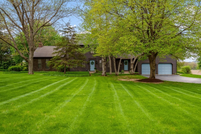 10562 Townhall, BELVIDERE, Illinois 61008, 3 Bedrooms Bedrooms, ,2 BathroomsBathrooms,House,For Sale,Townhall,202604868