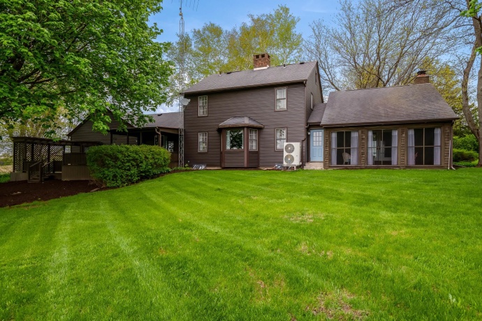 10562 Townhall, BELVIDERE, Illinois 61008, 3 Bedrooms Bedrooms, ,2 BathroomsBathrooms,House,For Sale,Townhall,202604868