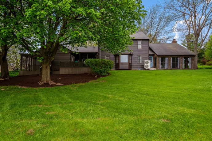 10562 Townhall, BELVIDERE, Illinois 61008, 3 Bedrooms Bedrooms, ,2 BathroomsBathrooms,House,For Sale,Townhall,202604868