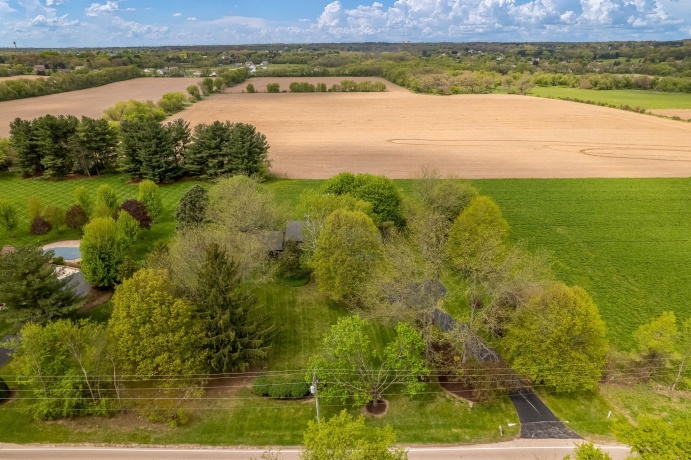 10562 Townhall, BELVIDERE, Illinois 61008, 3 Bedrooms Bedrooms, ,2 BathroomsBathrooms,House,For Sale,Townhall,202604868