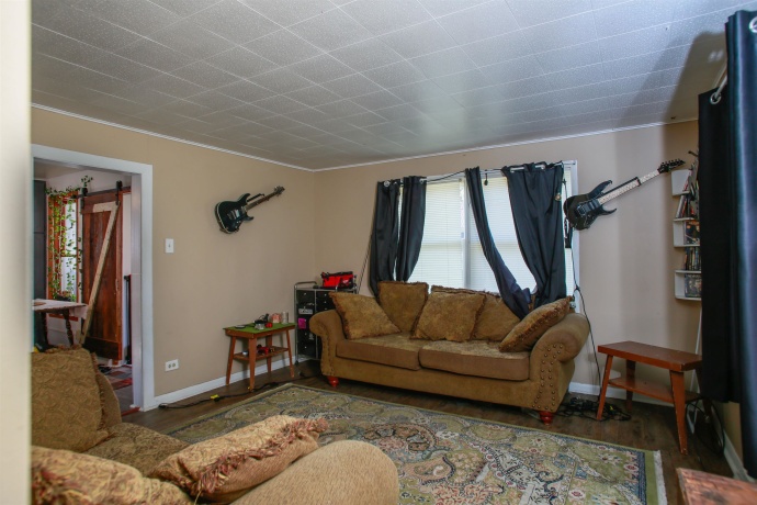 422 Hubbard, WINSLOW, Illinois 61089, 2 Bedrooms Bedrooms, ,1 BathroomBathrooms,House,For Sale,Hubbard,202604402