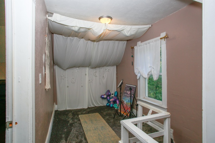 422 Hubbard, WINSLOW, Illinois 61089, 2 Bedrooms Bedrooms, ,1 BathroomBathrooms,House,For Sale,Hubbard,202604402