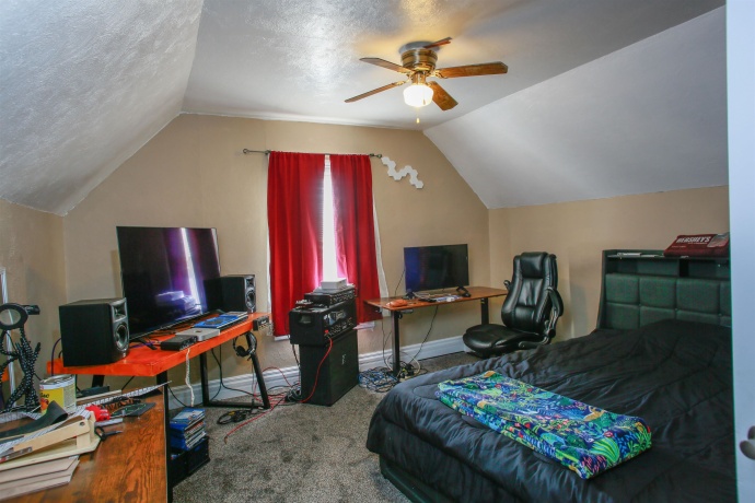 422 Hubbard, WINSLOW, Illinois 61089, 2 Bedrooms Bedrooms, ,1 BathroomBathrooms,House,For Sale,Hubbard,202604402
