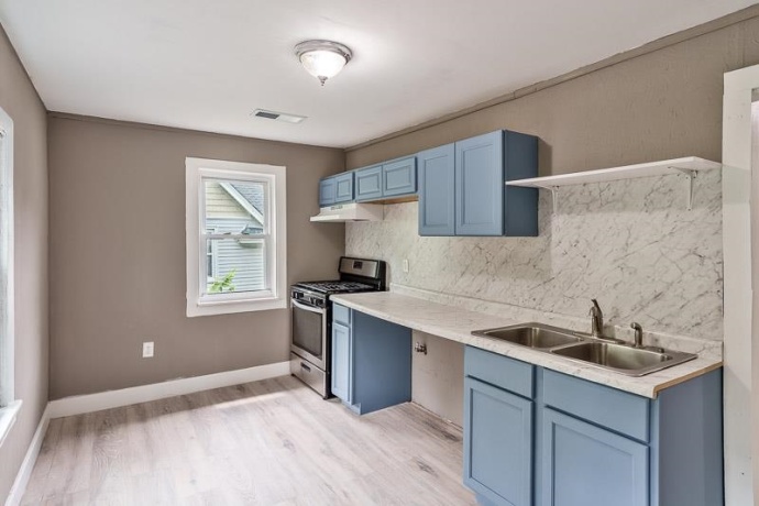 229 Forest, ROCKFORD, Illinois 61101, ,2 Units,For Sale,Forest,202604879