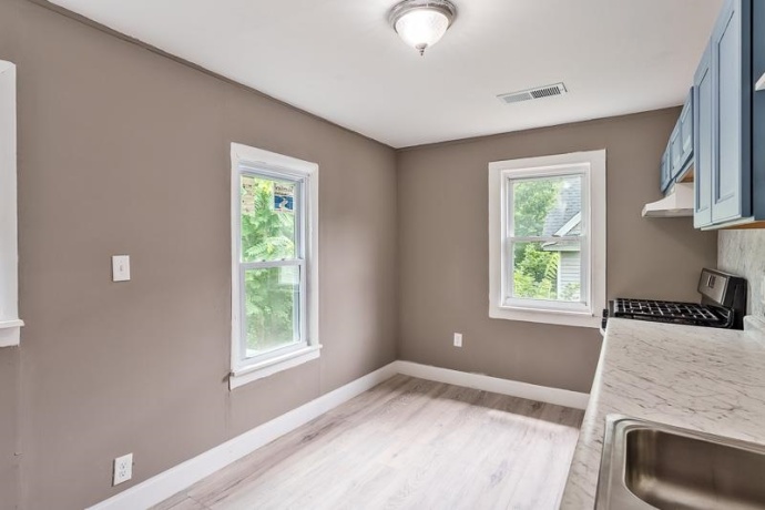 229 Forest, ROCKFORD, Illinois 61101, ,2 Units,For Sale,Forest,202604879