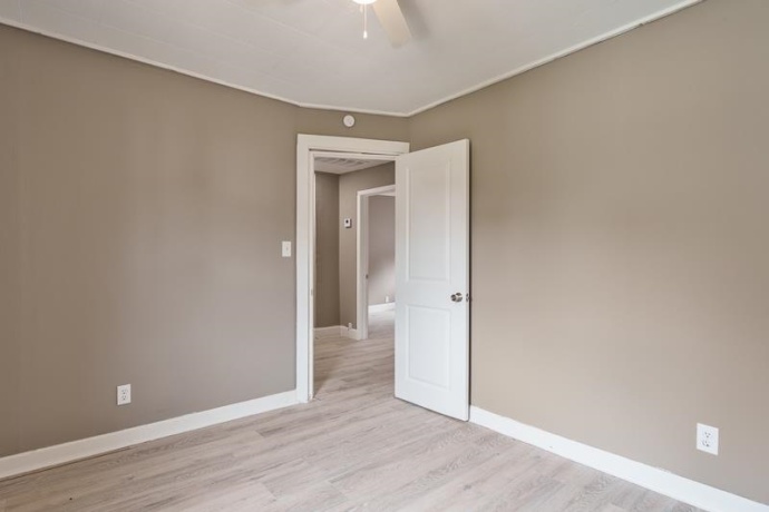 229 Forest, ROCKFORD, Illinois 61101, ,2 Units,For Sale,Forest,202604879