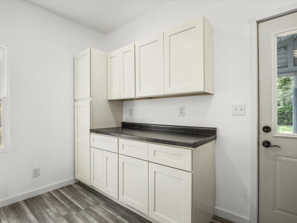 655 West Clark, FREEPORT, Illinois 61046, 2 Bedrooms Bedrooms, ,1 BathroomBathrooms,House,For Sale,West Clark,202604872