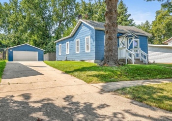 655 West Clark, FREEPORT, Illinois 61046, 2 Bedrooms Bedrooms, ,1 BathroomBathrooms,House,For Sale,West Clark,202604872