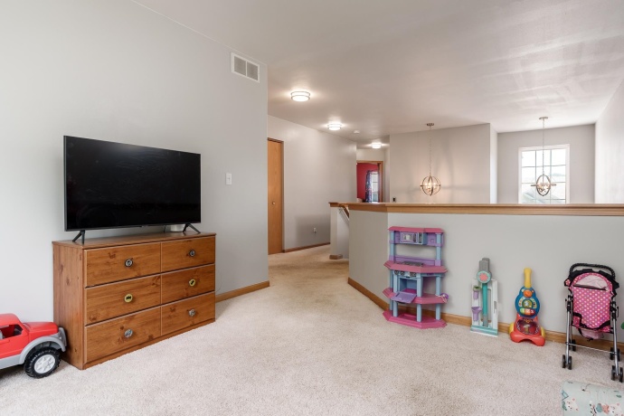 9006 Leicester, ROSCOE, Illinois 61073, 3 Bedrooms Bedrooms, ,2 BathroomsBathrooms,Condominium,For Sale,Leicester,202604878