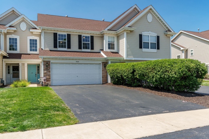 9006 Leicester, ROSCOE, Illinois 61073, 3 Bedrooms Bedrooms, ,2 BathroomsBathrooms,Condominium,For Sale,Leicester,202604878