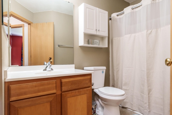 9006 Leicester, ROSCOE, Illinois 61073, 3 Bedrooms Bedrooms, ,2 BathroomsBathrooms,Condominium,For Sale,Leicester,202604878