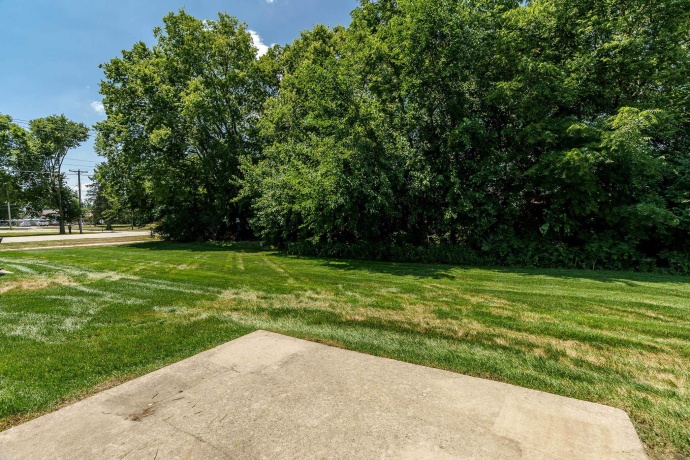 9006 Leicester, ROSCOE, Illinois 61073, 3 Bedrooms Bedrooms, ,2 BathroomsBathrooms,Condominium,For Sale,Leicester,202604878