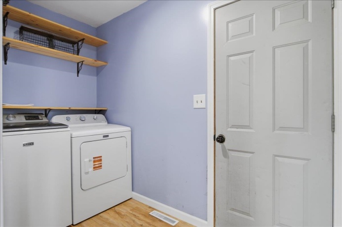 203 Niessen Stigen, LEE, Illinois 60530, 3 Bedrooms Bedrooms, ,2 BathroomsBathrooms,House,For Sale,Niessen Stigen,202604881