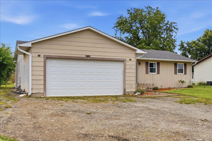203 Niessen Stigen, LEE, Illinois 60530, 3 Bedrooms Bedrooms, ,2 BathroomsBathrooms,House,For Sale,Niessen Stigen,202604881
