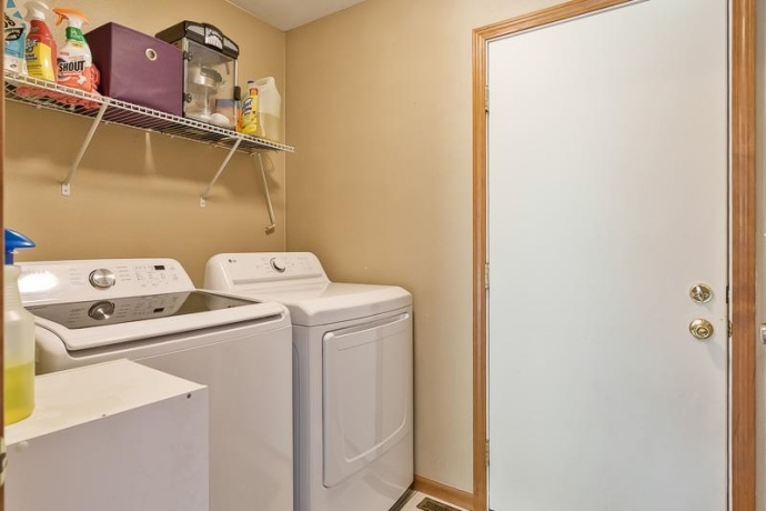 3078 DERBYSHIRE, MACHESNEY PARK, Illinois 61115, 3 Bedrooms Bedrooms, ,3 BathroomsBathrooms,House,For Sale,DERBYSHIRE,202604884