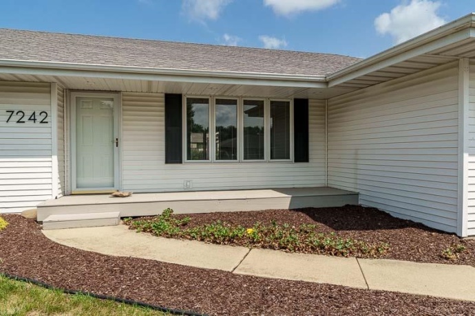 7242 MOSS CANYON, CHERRY VALLEY, Illinois 61016, 3 Bedrooms Bedrooms, ,3 BathroomsBathrooms,House,For Sale,MOSS CANYON,202604885