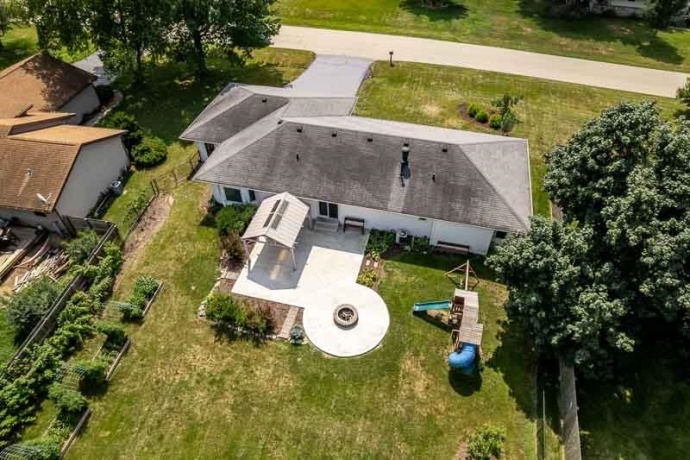 7242 MOSS CANYON, CHERRY VALLEY, Illinois 61016, 3 Bedrooms Bedrooms, ,3 BathroomsBathrooms,House,For Sale,MOSS CANYON,202604885