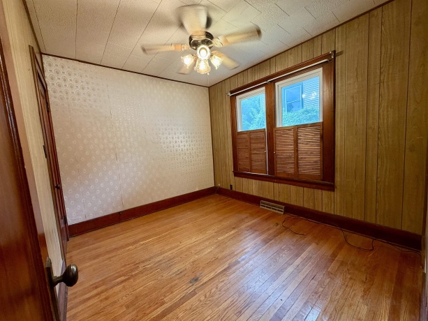 109 Rapp, MOUNT CARROLL, Illinois 61053, 3 Bedrooms Bedrooms, ,2 BathroomsBathrooms,House,For Sale,Rapp,202604887