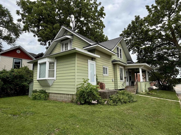 109 Rapp, MOUNT CARROLL, Illinois 61053, 3 Bedrooms Bedrooms, ,2 BathroomsBathrooms,House,For Sale,Rapp,202604887