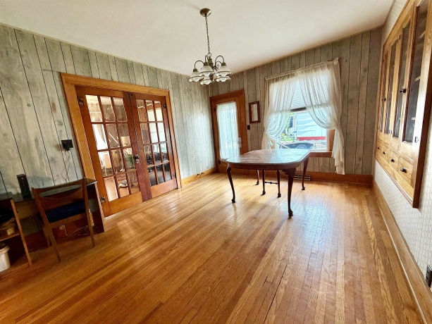 109 Rapp, MOUNT CARROLL, Illinois 61053, 3 Bedrooms Bedrooms, ,2 BathroomsBathrooms,House,For Sale,Rapp,202604887
