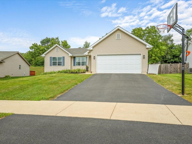 3418 Citadel, ROCKFORD, Illinois 61109, 3 Bedrooms Bedrooms, ,2 BathroomsBathrooms,House,For Sale,Citadel,202604889