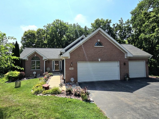 702 Meadow Crossing, ROSCOE, Illinois 61073, 4 Bedrooms Bedrooms, ,3 BathroomsBathrooms,House,For Sale,Meadow Crossing,202604891