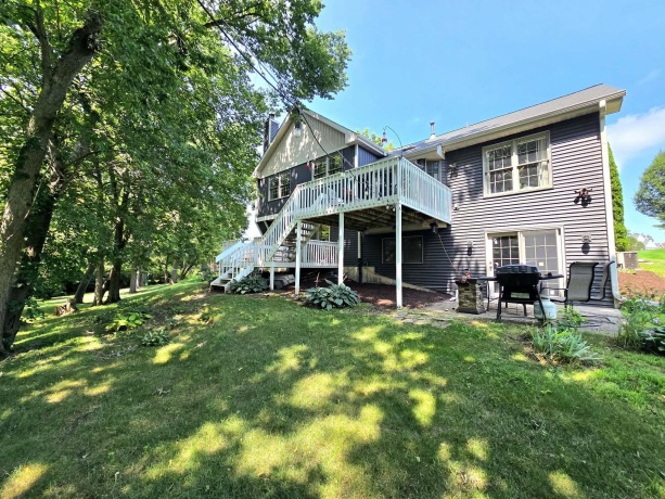 702 Meadow Crossing, ROSCOE, Illinois 61073, 4 Bedrooms Bedrooms, ,3 BathroomsBathrooms,House,For Sale,Meadow Crossing,202604891