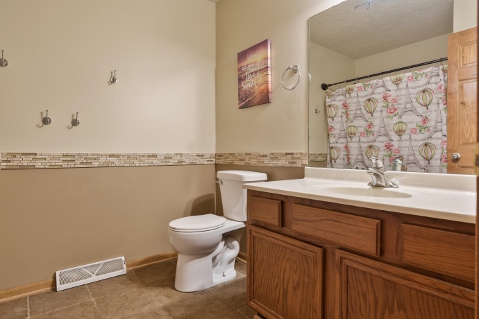 9960 Flint, ROSCOE, Illinois 61073, 3 Bedrooms Bedrooms, ,2 BathroomsBathrooms,House,For Sale,Flint,202604449