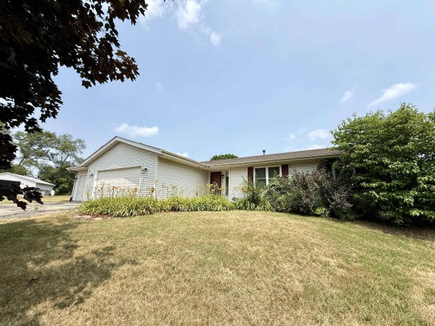 9960 Flint, ROSCOE, Illinois 61073, 3 Bedrooms Bedrooms, ,2 BathroomsBathrooms,House,For Sale,Flint,202604449