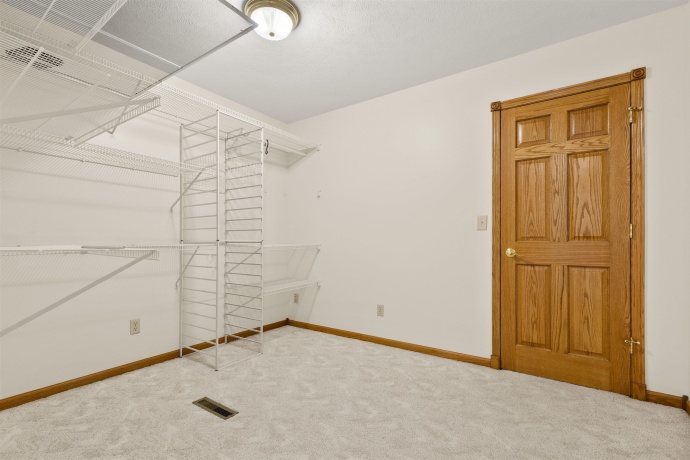 2364 Cairnwell, BELVIDERE, Illinois 61008, 4 Bedrooms Bedrooms, ,3 BathroomsBathrooms,House,For Sale,Cairnwell,202604892
