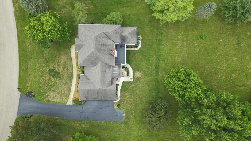 2364 Cairnwell, BELVIDERE, Illinois 61008, 4 Bedrooms Bedrooms, ,3 BathroomsBathrooms,House,For Sale,Cairnwell,202604892