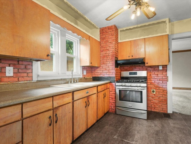 3308 Louise, ROCKFORD, Illinois 61108, 2 Bedrooms Bedrooms, ,1 BathroomBathrooms,House,For Sale,Louise,202604893