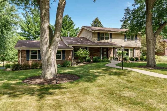 2823 WOODHILL, ROCKFORD, Illinois 61114, 4 Bedrooms Bedrooms, ,2 BathroomsBathrooms,House,For Sale,WOODHILL,202604894
