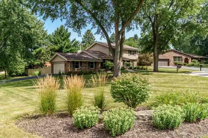 2823 WOODHILL, ROCKFORD, Illinois 61114, 4 Bedrooms Bedrooms, ,2 BathroomsBathrooms,House,For Sale,WOODHILL,202604894