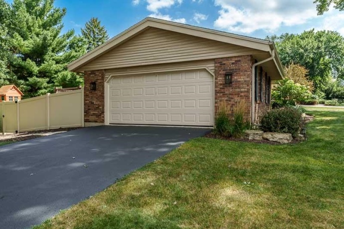 2823 WOODHILL, ROCKFORD, Illinois 61114, 4 Bedrooms Bedrooms, ,2 BathroomsBathrooms,House,For Sale,WOODHILL,202604894
