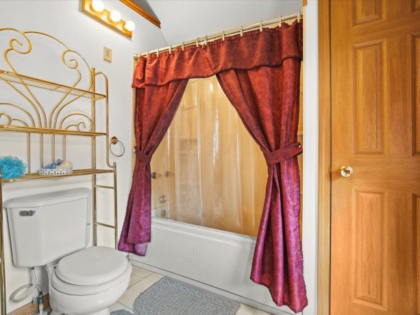 300 4th, ROCK FALLS, Illinois 61071, 3 Bedrooms Bedrooms, ,2 BathroomsBathrooms,House,For Sale,4th,202604895