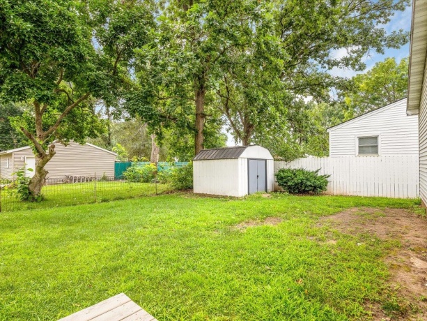 300 4th, ROCK FALLS, Illinois 61071, 3 Bedrooms Bedrooms, ,2 BathroomsBathrooms,House,For Sale,4th,202604895
