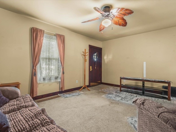 300 4th, ROCK FALLS, Illinois 61071, 3 Bedrooms Bedrooms, ,2 BathroomsBathrooms,House,For Sale,4th,202604895