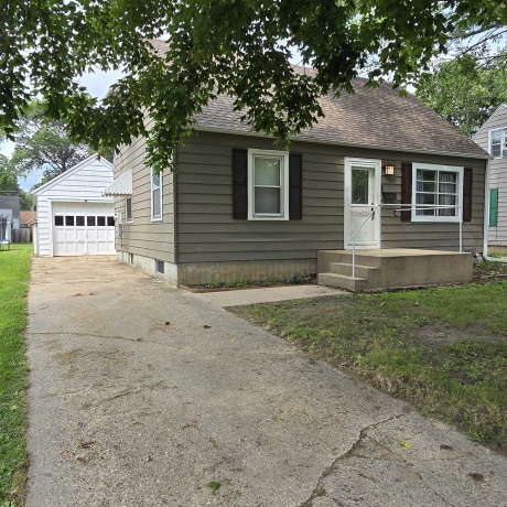 309 9th, ROCK FALLS, Illinois 61071, 4 Bedrooms Bedrooms, ,2 BathroomsBathrooms,House,For Sale,9th,202604896