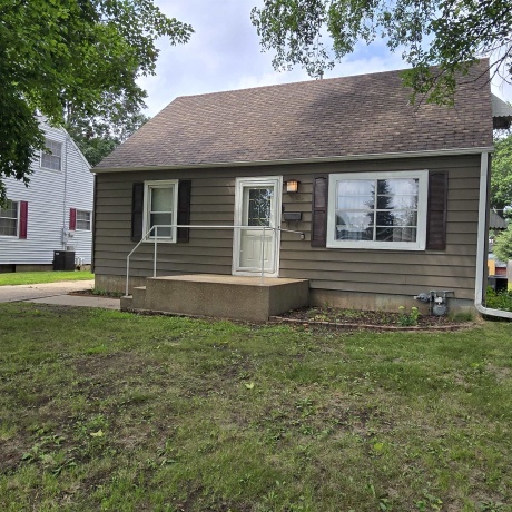 309 9th, ROCK FALLS, Illinois 61071, 4 Bedrooms Bedrooms, ,2 BathroomsBathrooms,House,For Sale,9th,202604896