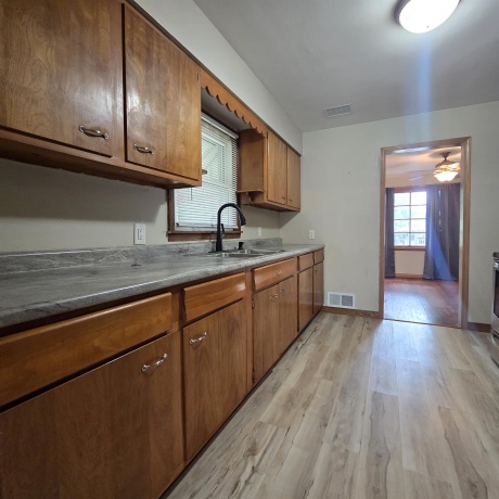309 9th, ROCK FALLS, Illinois 61071, 4 Bedrooms Bedrooms, ,2 BathroomsBathrooms,House,For Sale,9th,202604896