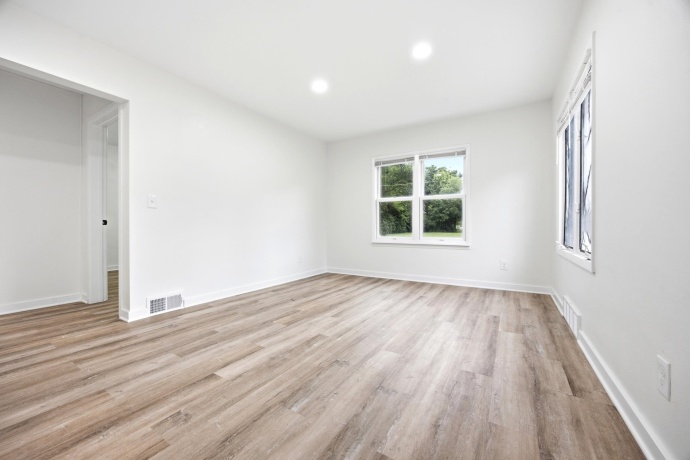 203 Pearl, LOVES PARK, Illinois 61111, 2 Bedrooms Bedrooms, ,1 BathroomBathrooms,House,For Sale,Pearl,202604898