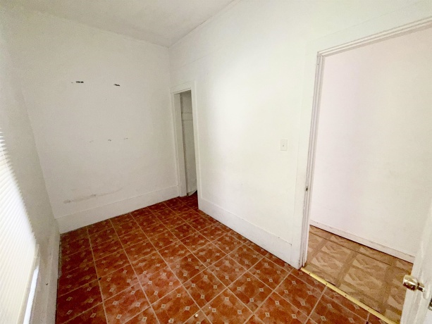 427 9th, ROCKFORD, Illinois 61104, ,2 Units,For Sale,9th,202604899