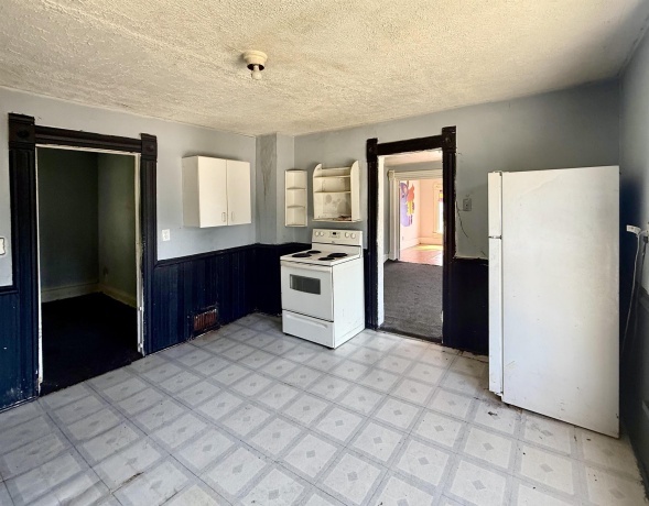 427 9th, ROCKFORD, Illinois 61104, ,2 Units,For Sale,9th,202604899