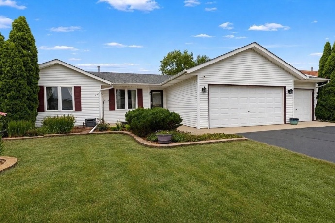 651 Purple Sage, ROSCOE, Illinois 61073, 3 Bedrooms Bedrooms, ,2 BathroomsBathrooms,House,For Sale,Purple Sage,202604900